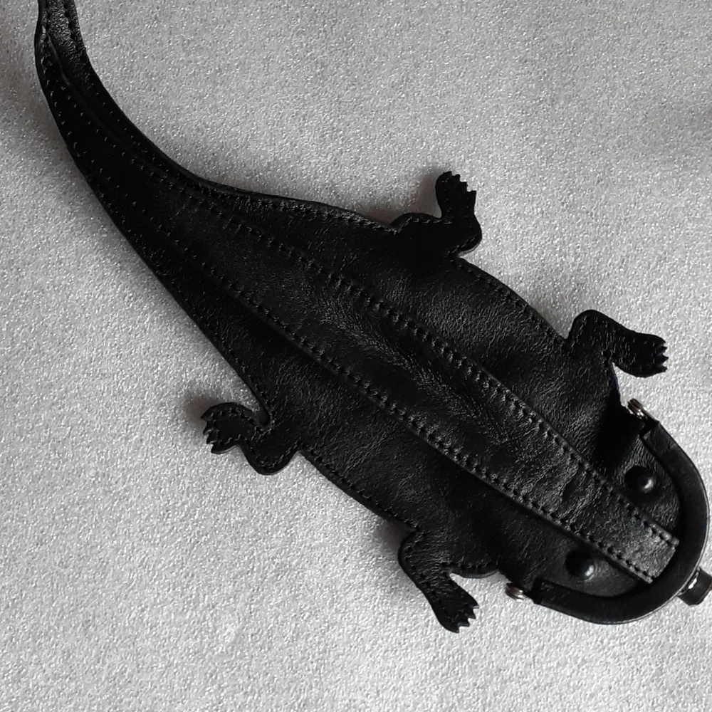 Latico Leather Lizard Change Purse - Picture 3 of 4